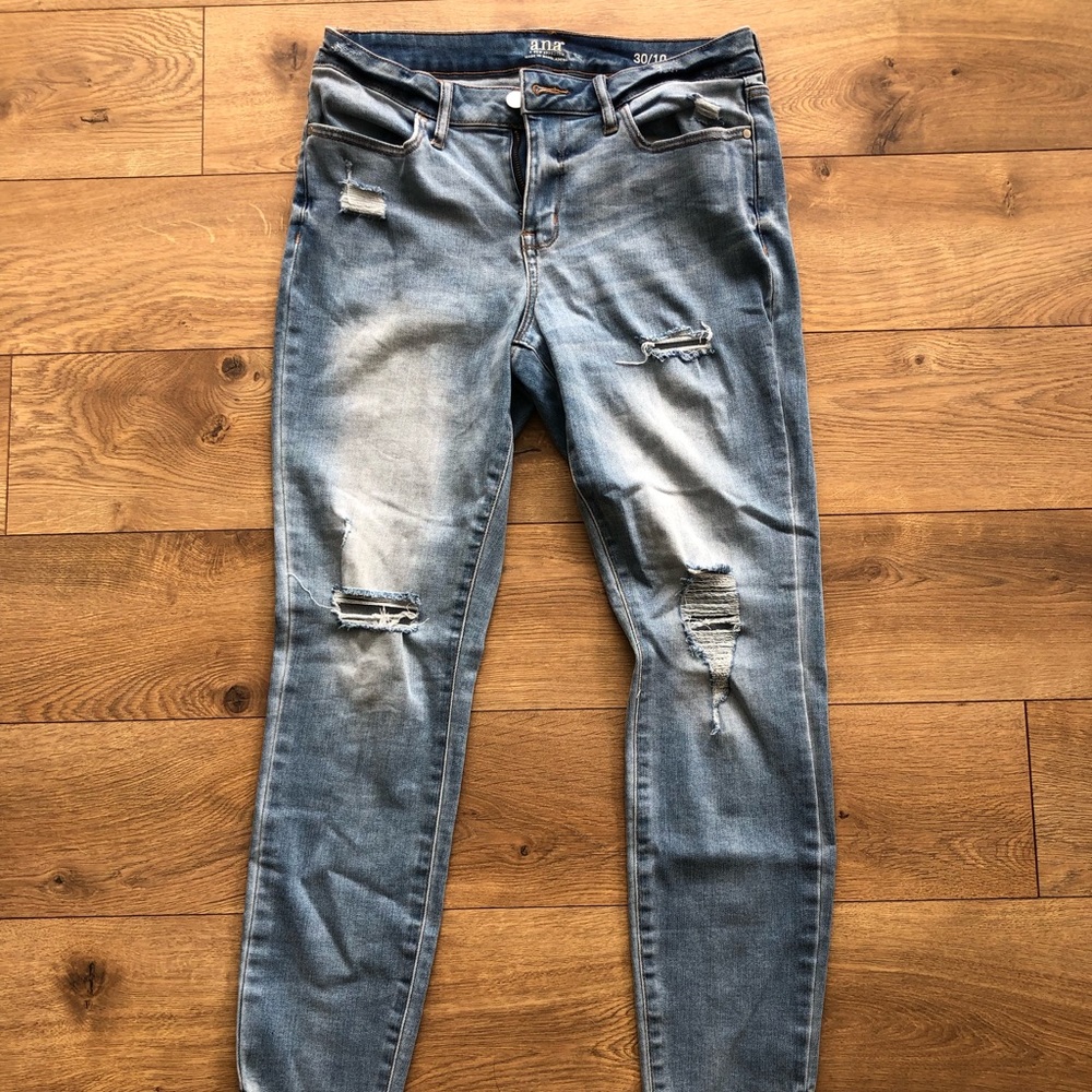Light Wash Distressed Skinny Jeans